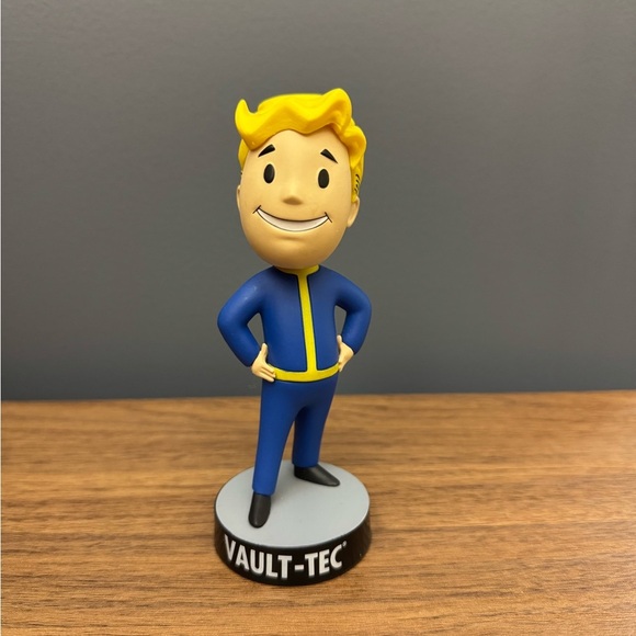 Vault Boy Bobblehead Fallout 4 - Loot Crate - Picture 1 of 4